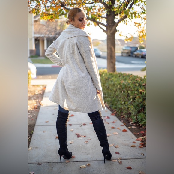 Chelsea Cardigan - Picture 2 of 3